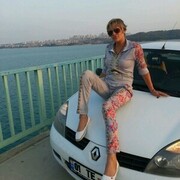  ,   Lola, 44 ,     , c 