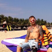  ,   Anton, 40 ,   ,   