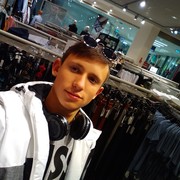  ,  Kolya, 24