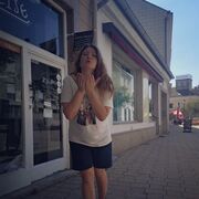  ,   Tatiana, 31 ,   c 