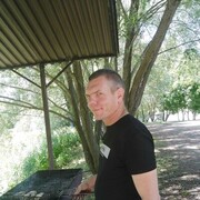  ,  Anton, 39
