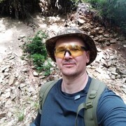  ,  Alexx, 52