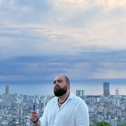  ,  tornike, 28