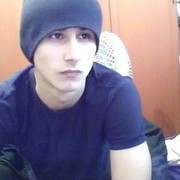  ,   Eddi, 32 ,   