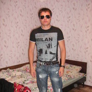  ,   Alejandro, 39 ,  