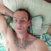  ,   Artur, 27 ,   ,   