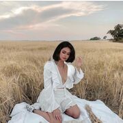  -,   Musulmanka, 29 ,   