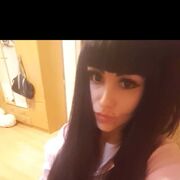  ,  Malu, 27