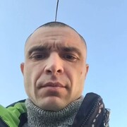  ,   Viktor, 42 ,   ,   
