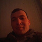  ,  Usmon, 32