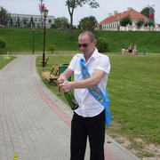  ,   Artur, 40 ,   