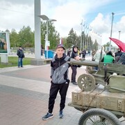  ,   Aleksei, 47 ,   c 