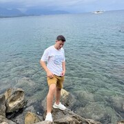  ,   Idris, 25 ,   ,   