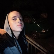  ,  Andrii, 27