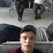  ,  Inomjon, 34