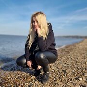  Abbots Langley,   , 51 ,   ,   