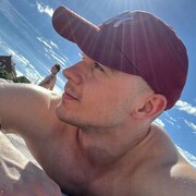  ,  Renat, 43