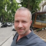  ,   Serge, 45 ,   ,   