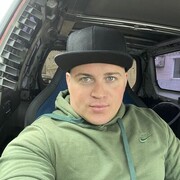  ,   Denis, 33 ,   ,   