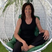 ,   Inna, 55 ,  
