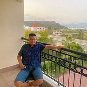  ,  Arman, 33
