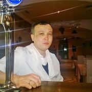 ,  Alek, 43