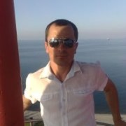  ,   Vaniko, 41 ,  
