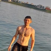  ,   Vladimir, 42 ,   ,   