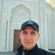  ,  Aleks, 39