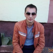  ,  Andrei, 33