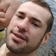  ,   Maxim, 38 ,   ,   