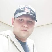  ,  Joni, 33