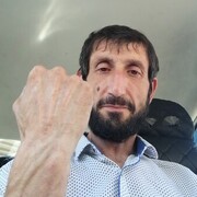  ,  Artur, 33