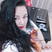  ,   Milana, 41 ,  
