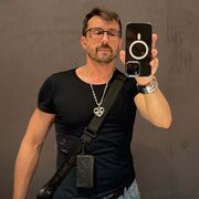  -,   , 44 ,  