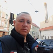  Den Bommel,  , 44