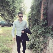  ,   Artur, 28 ,   ,   