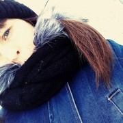  ,  Alina, 25