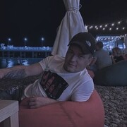  ,  Artem, 30