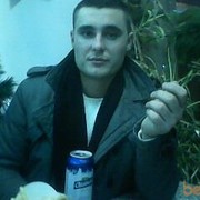  ,   Jean, 37 ,   