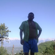  ,   Leonid, 39 ,   