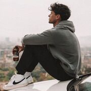  ,   Ali, 27 ,   ,   