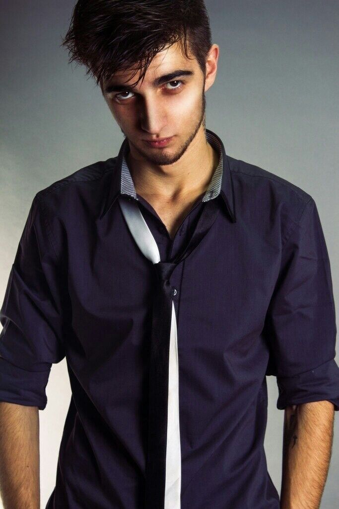  14689745  Sergei, 32 ,    --