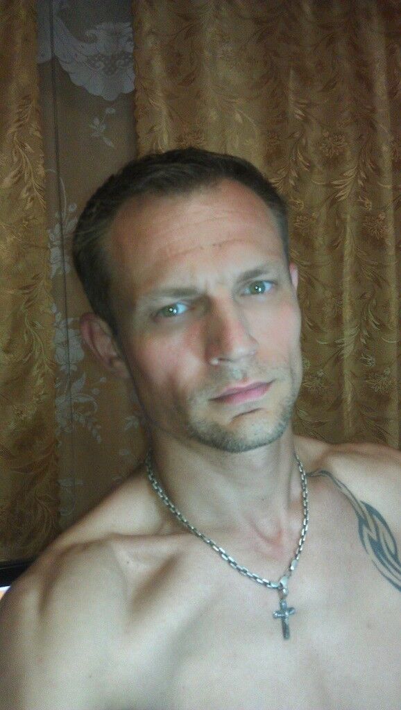  4690375  , 44 ,    