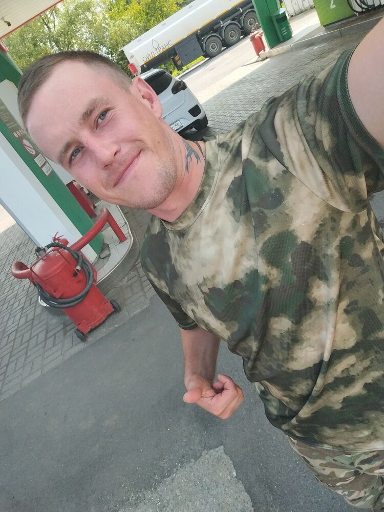  48987815  , 28 ,    