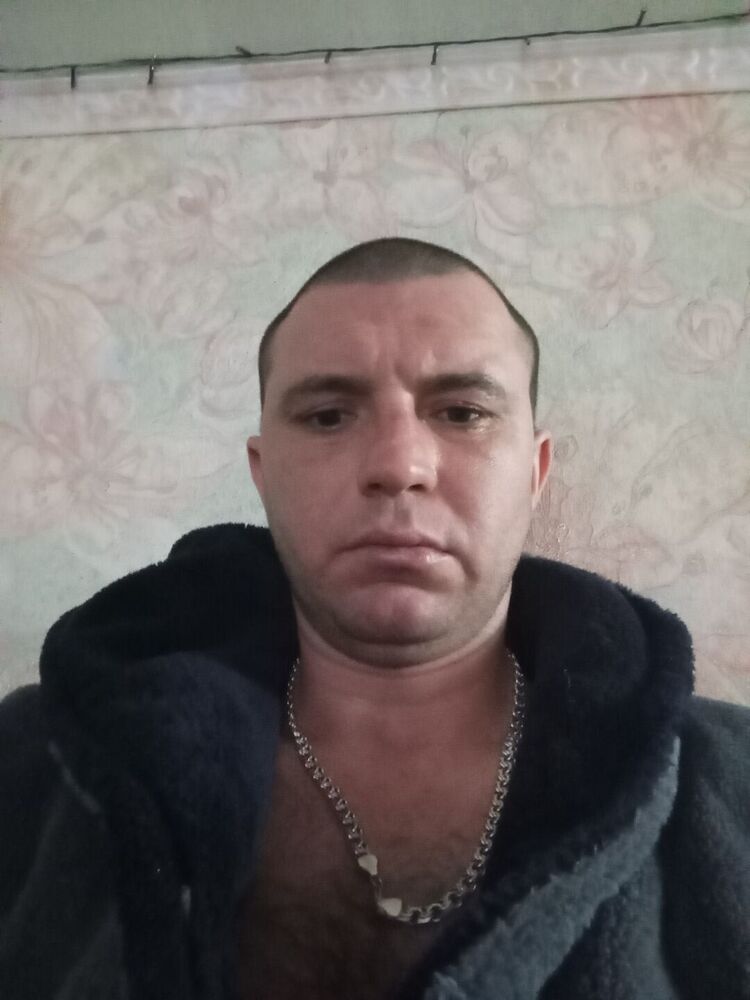  48996295  Sergei, 37 ,    