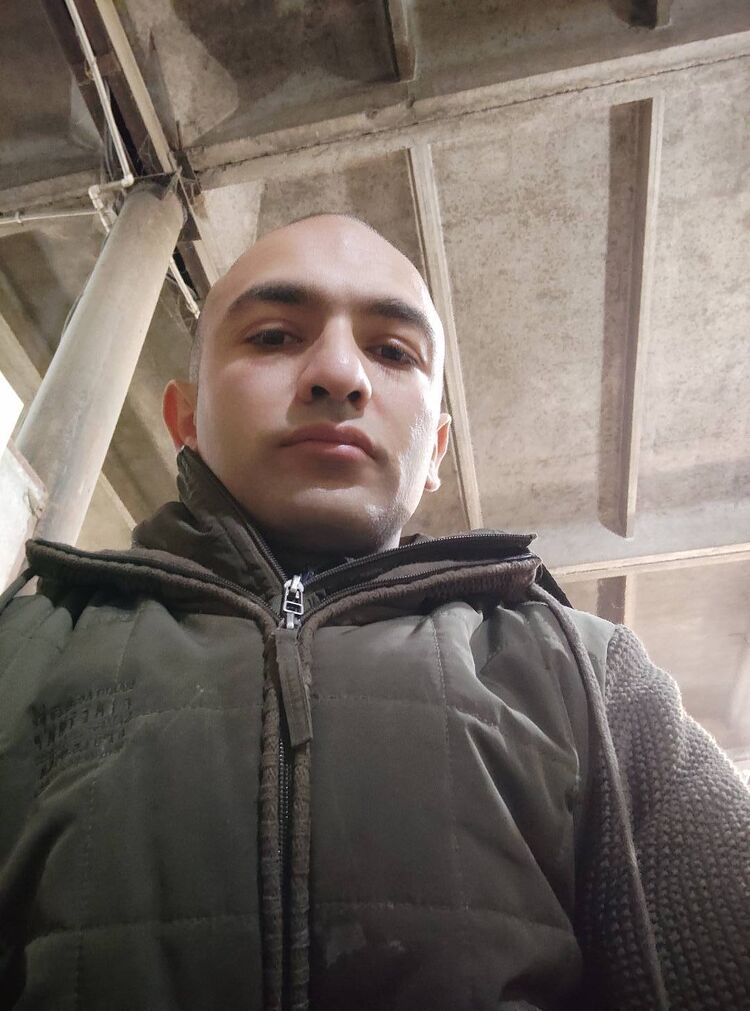  ,   Karlen, 33 ,   ,   , c , 
