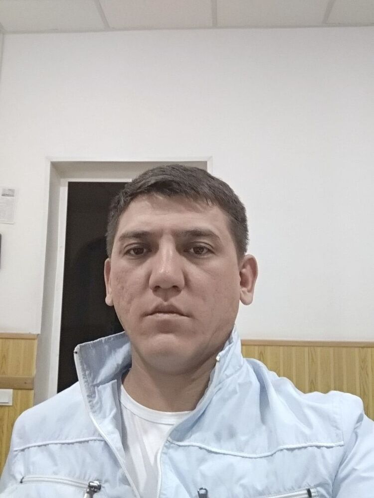  ,   Farruh, 40 ,   ,   , c 