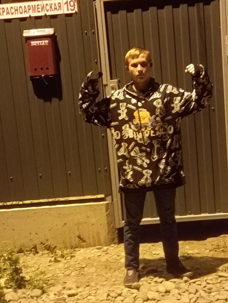  35947305  Kirill, 22 ,    -