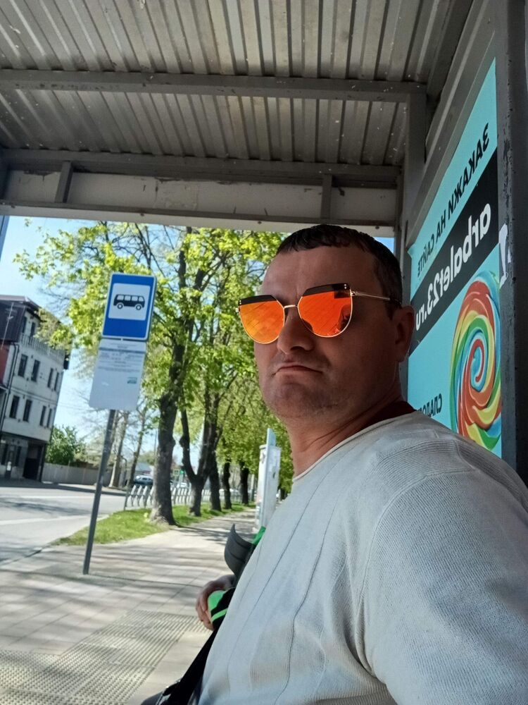  52705715  , 39 ,    